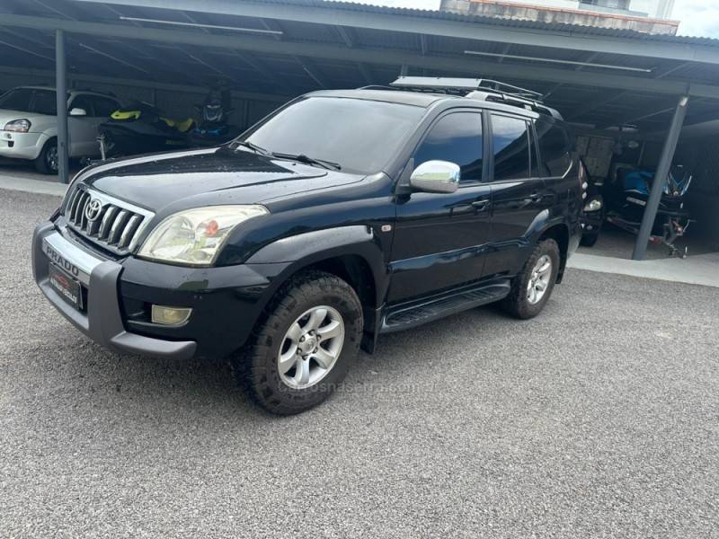 TOYOTA - LAND CRUISER PRADO - 2008/2008 - Preta - R$ 105.900,00