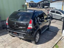 RENAULT - SANDERO - 2012/2013 - Preta - R$ 41.900,00