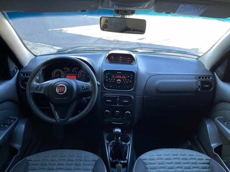 FIAT - PALIO - 2015/2015 - Cinza - R$ 49.900,00