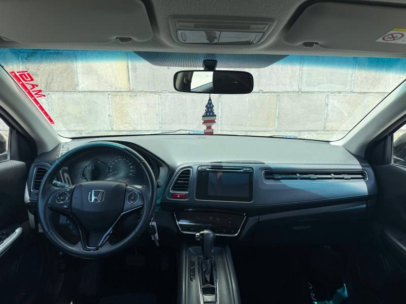 HONDA - HR-V - 2015/2016 - Preta - R$ 86.900,00