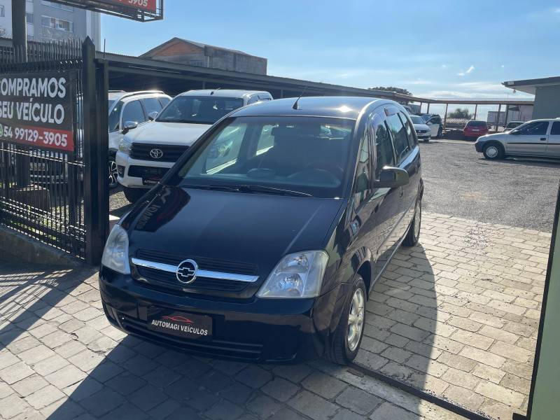 CHEVROLET - MERIVA - 2005/2006 - Preta - R$ 28.900,00