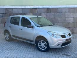 RENAULT - SANDERO - 2010/2011 - Prata - R$ 31.900,00