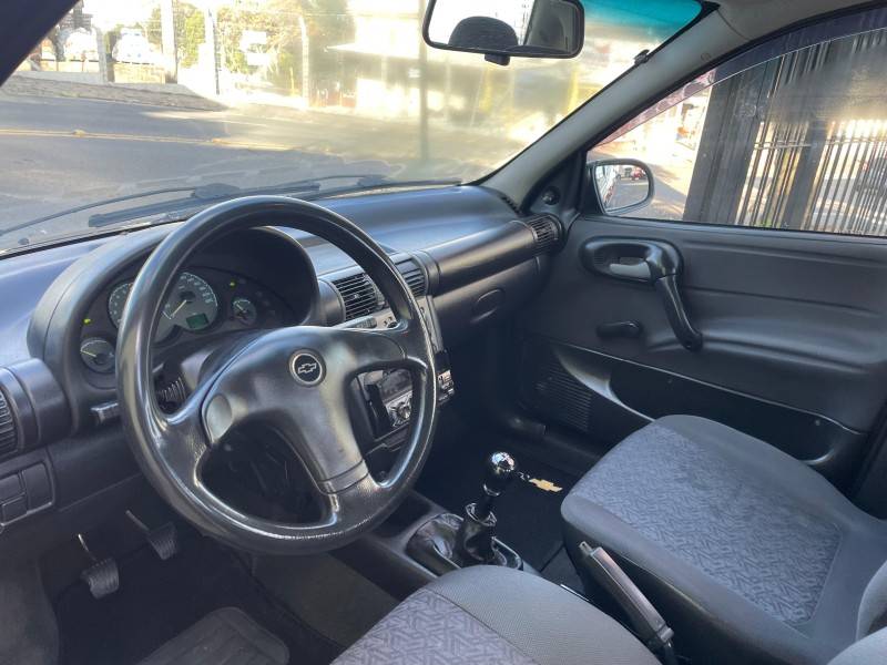 CHEVROLET - CORSA - 2006/2006 - Azul - R$ 19.900,00