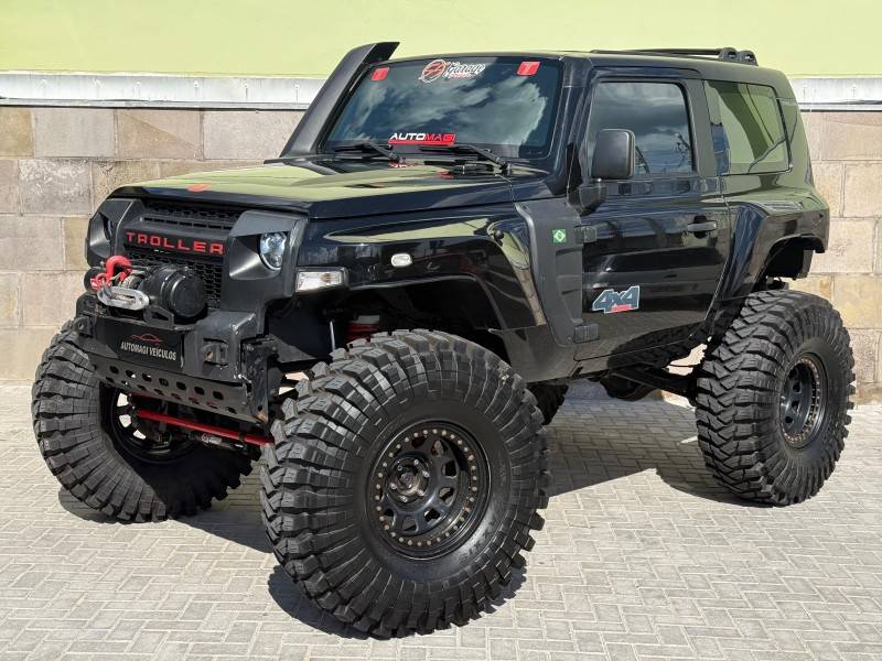 TROLLER - T4 - 2015/2015 - Preta - R$ 249.900,00