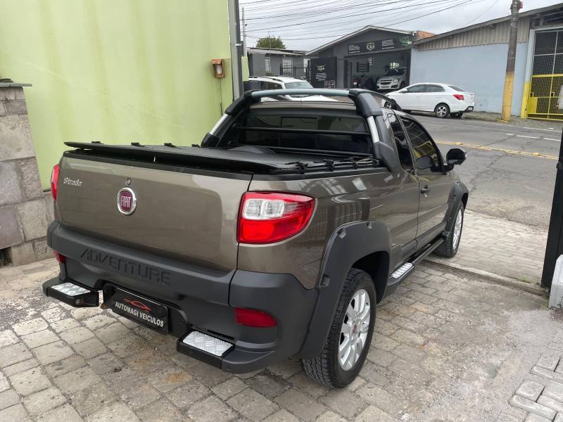 FIAT - STRADA - 2016/2016 - Cinza - R$ 65.900,00