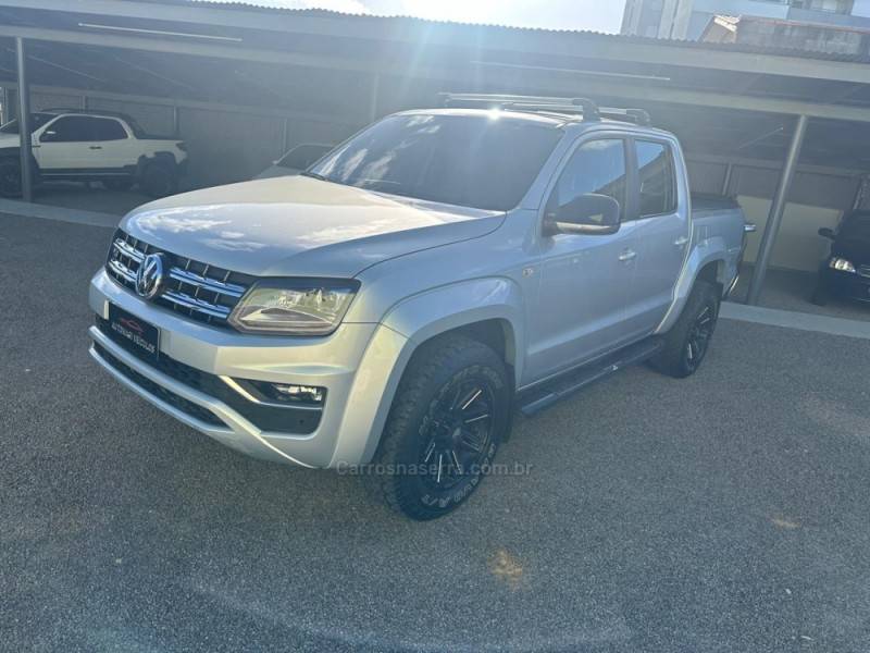 VOLKSWAGEN - AMAROK - 2019/2019 - Prata - R$ 155.900,00