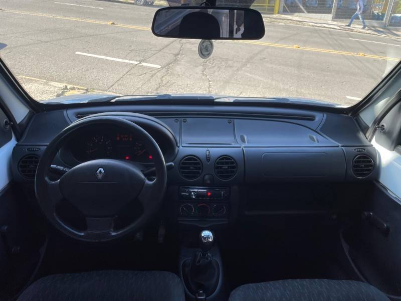 RENAULT - KANGOO - 2014/2015 - Branca - R$ 43.900,00