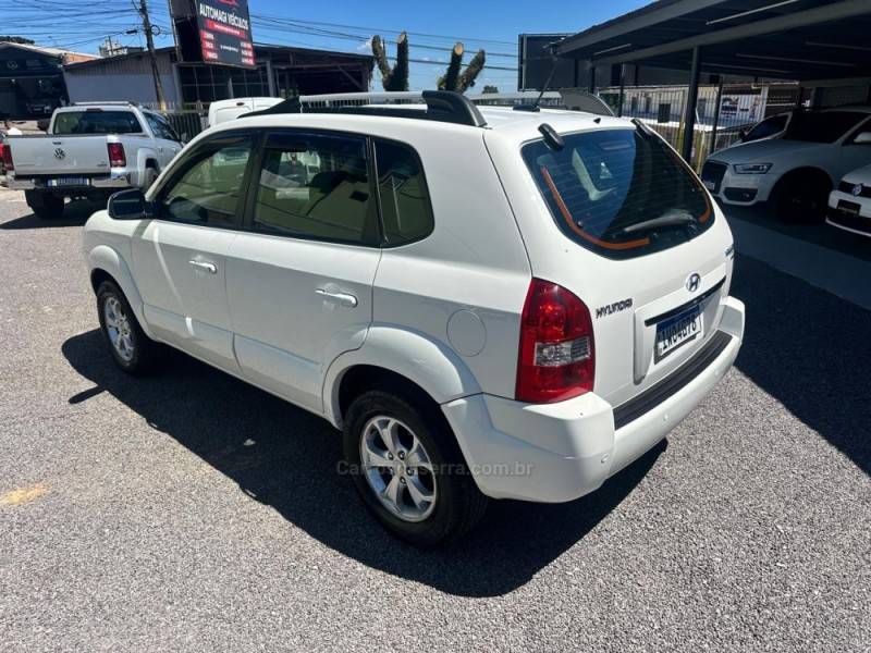 HYUNDAI - TUCSON - 2015/2016 - Branca - R$ 60.900,00