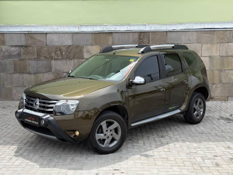 RENAULT - DUSTER - 2013/2014 - Verde - R$ 53.900,00