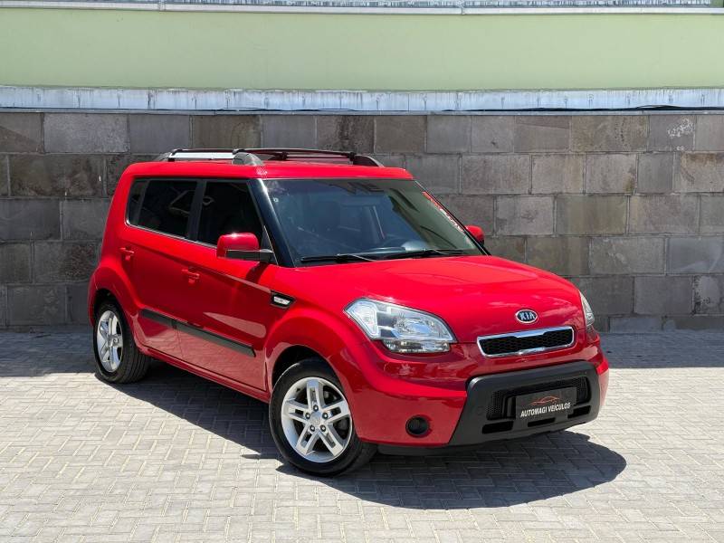 KIA MOTORS - SOUL - 2011/2011 - Vermelha - R$ 41.900,00