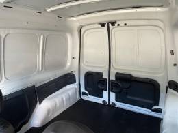 RENAULT - KANGOO - 2014/2015 - Branca - R$ 43.900,00