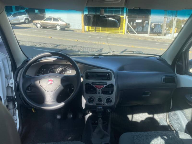 FIAT - STRADA - 2012/2012 - Branca - R$ 41.900,00