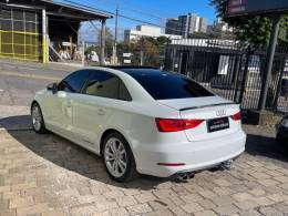 AUDI - A3 - 2015/2015 - Branca - R$ 97.900,00