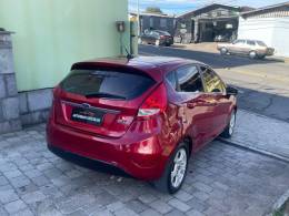 FORD - FIESTA - 2012/2012 - Vermelha - R$ 38.900,00