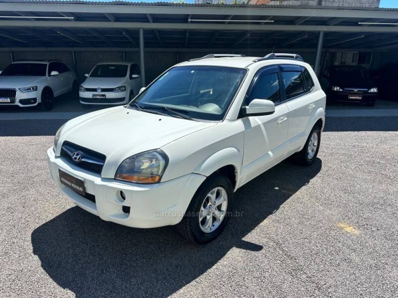 HYUNDAI - TUCSON - 2015/2016 - Branca - R$ 60.900,00