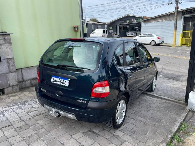 RENAULT - SCÉNIC - 2006/2007 - Verde - Sob Consulta