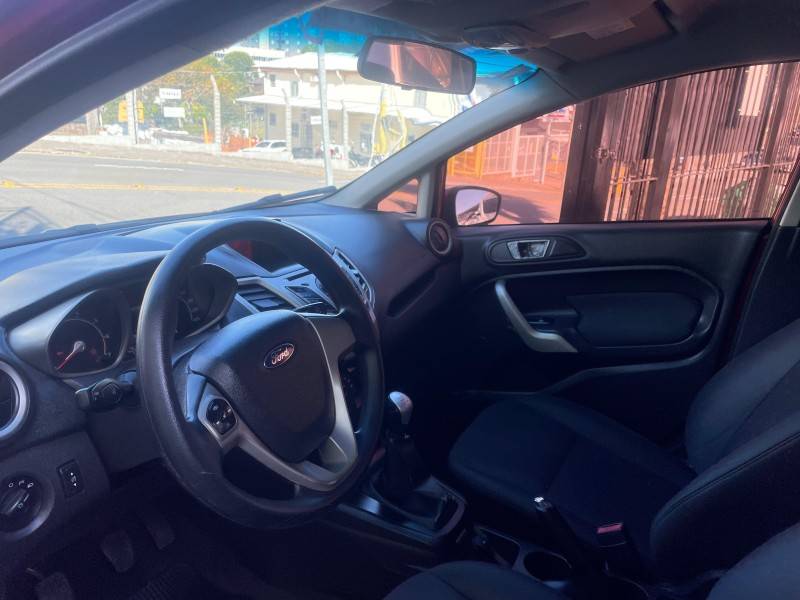 FORD - FIESTA - 2012/2012 - Vermelha - R$ 38.900,00