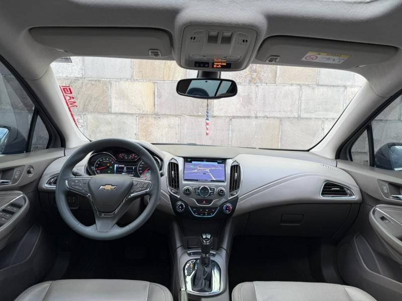 CHEVROLET - CRUZE - 2017/2017 - Vermelha - R$ 95.900,00