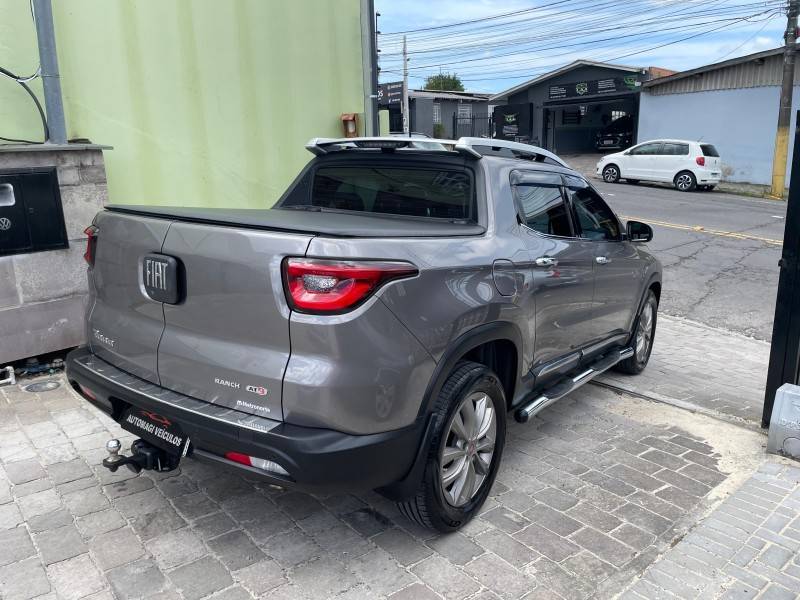FIAT - TORO - 2019/2020 - Cinza - R$ 117.900,00