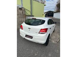 CHEVROLET - ONIX - 2015/2016 - Branca - R$ 45.900,00