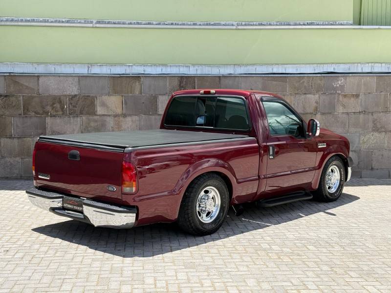 FORD - F-250 - 2001/2001 - Vermelha - R$ 205.900,00