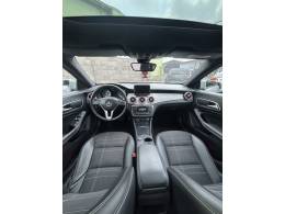 MERCEDES-BENZ - CLA 200 - 2014/2014 - Prata - R$ 119.900,00