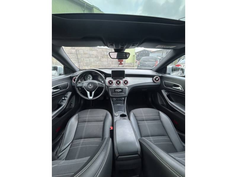 MERCEDES-BENZ - CLA 200 - 2014/2014 - Prata - R$ 119.900,00