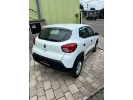 RENAULT - KWID - 2021/2022 - Branca - R$ 49.900,00