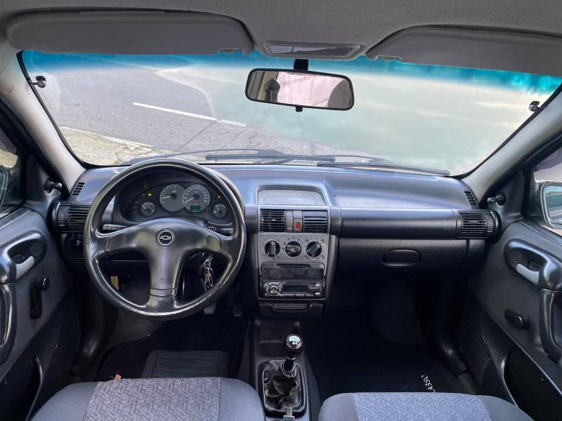CHEVROLET - CORSA - 2006/2006 - Azul - R$ 19.900,00