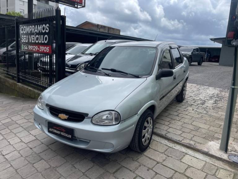 CHEVROLET - CORSA - 2010/2010 - Prata - R$ 22.900,00