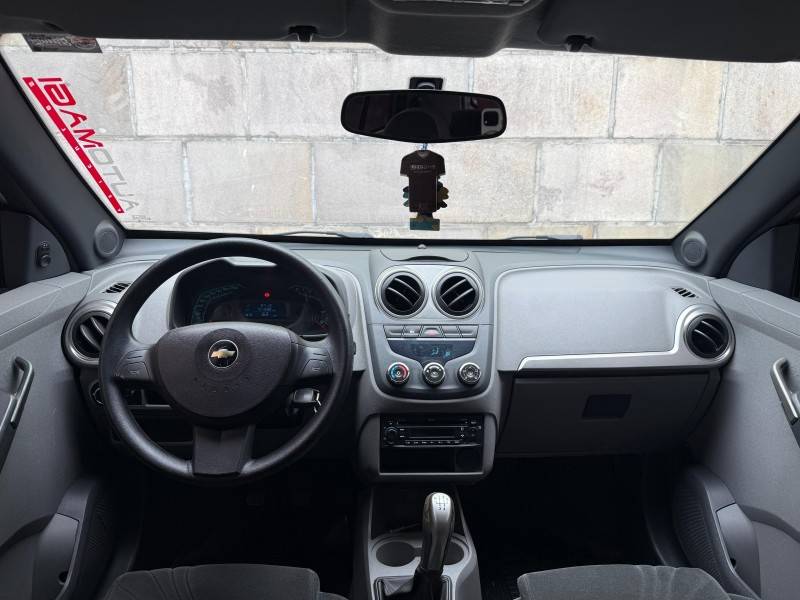 CHEVROLET - AGILE - 2011/2012 - Prata - R$ 37.900,00