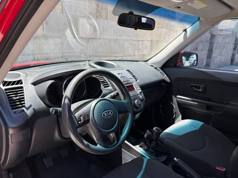 KIA MOTORS - SOUL - 2011/2011 - Vermelha - R$ 41.900,00