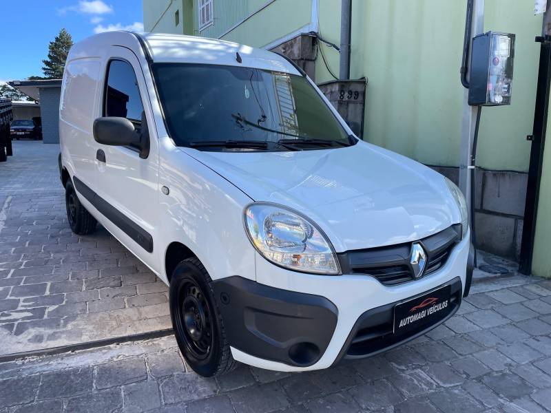 RENAULT - KANGOO - 2014/2015 - Branca - R$ 43.900,00