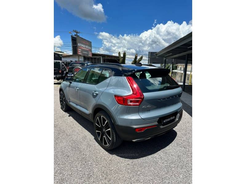 VOLVO - XC 40 - 2019/2020 - Cinza - R$ 199.900,00