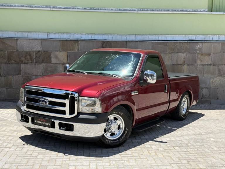 FORD - F-250 - 2001/2001 - Vermelha - R$ 205.900,00