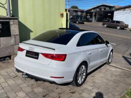AUDI - A3 - 2015/2015 - Branca - R$ 97.900,00