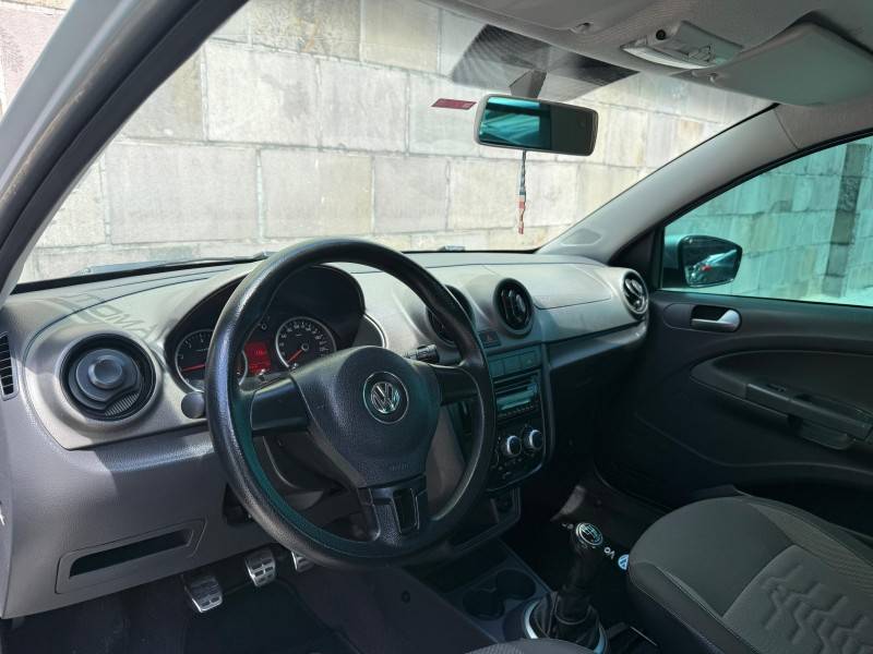 VOLKSWAGEN - SAVEIRO - 2013/2013 - Prata - R$ 56.900,00