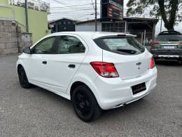 CHEVROLET - ONIX - 2016/2016 - Branca - R$ 45.900,00