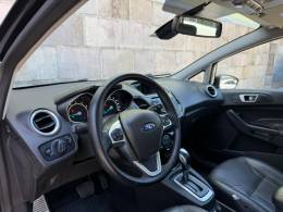 FORD - FIESTA - 2014/2015 - Preta - R$ 49.900,00