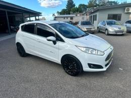 FORD - FIESTA - 2014/2015 - Branca - R$ 54.900,00