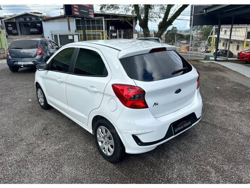 FORD - KA - 2020/2021 - Branca - R$ 55.900,00