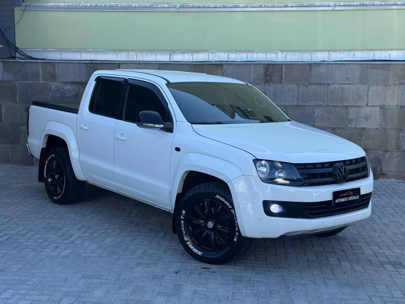 VOLKSWAGEN - AMAROK - 2013/2013 - Branca - R$ 89.900,00