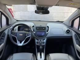 CHEVROLET - TRACKER - 2014/2015 - Branca - R$ 69.900,00
