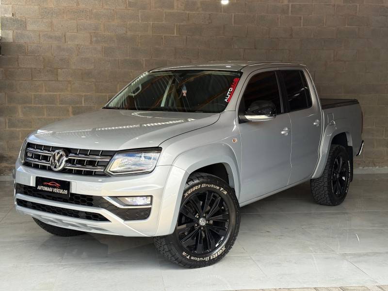 VOLKSWAGEN - AMAROK - 2019/2019 - Prata - R$ 169.900,00