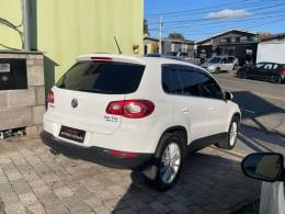 VOLKSWAGEN - TIGUAN - 2011/2011 - Branca - R$ 60.900,00