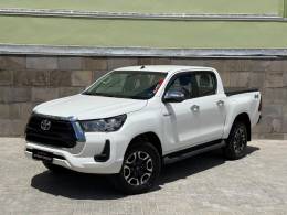 TOYOTA - HILUX - 2021/2021 - Branca - R$ 173.900,00