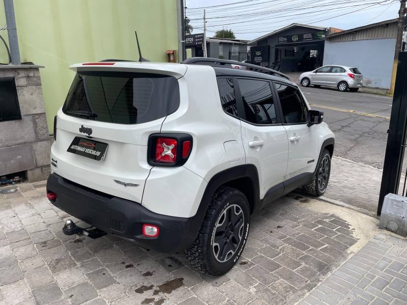 JEEP - RENEGADE - 2018/2018 - Branca - R$ 99.900,00