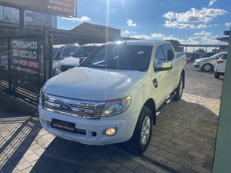 FORD - RANGER - 2014/2014 - Branca - R$ 85.900,00