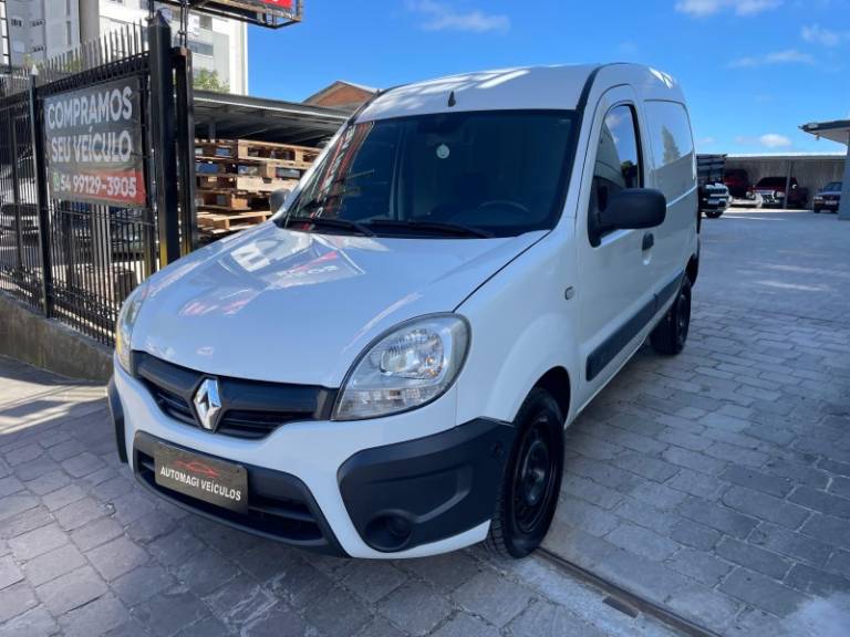RENAULT - KANGOO - 2014/2015 - Branca - R$ 43.900,00