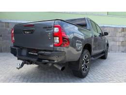 TOYOTA - HILUX - 2021/2021 - Cinza - R$ 259.900,00